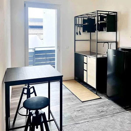 Al Perlar Su * ורונה